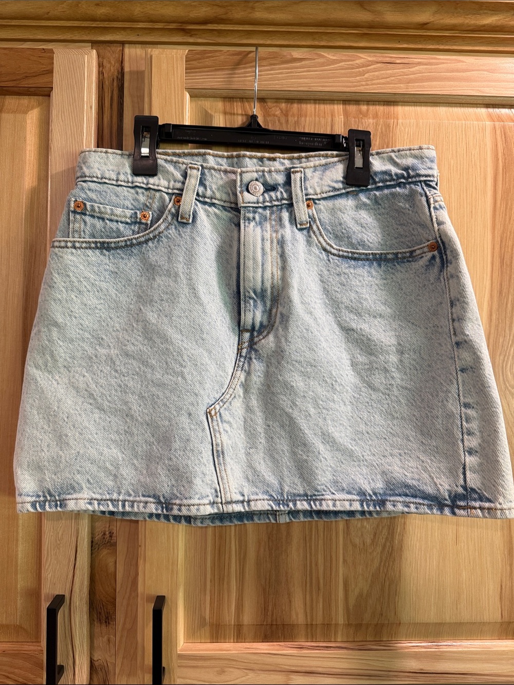 Levi’s Strauss Classic Versatile Edgy Light Wash Denim Mini Skirt Size 29